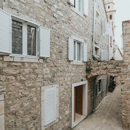 דירה Trifunovic Old Town